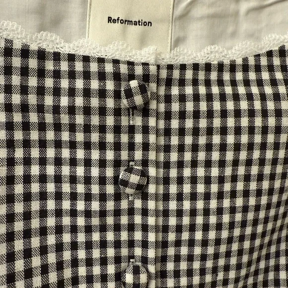 Reformation Amela Linen Top Remy Check
Gingham Black White - Picture 8 of 15